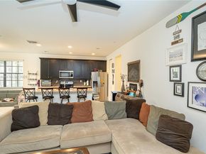 11660 SW 13th Ct, Pembroke Pines FL 33025