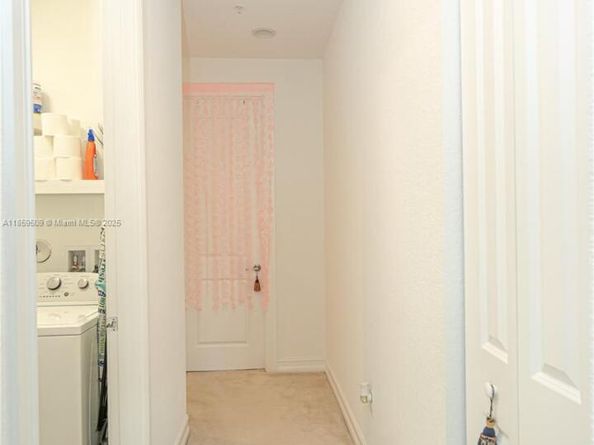 11660 SW 13th Ct, Pembroke Pines FL 33025