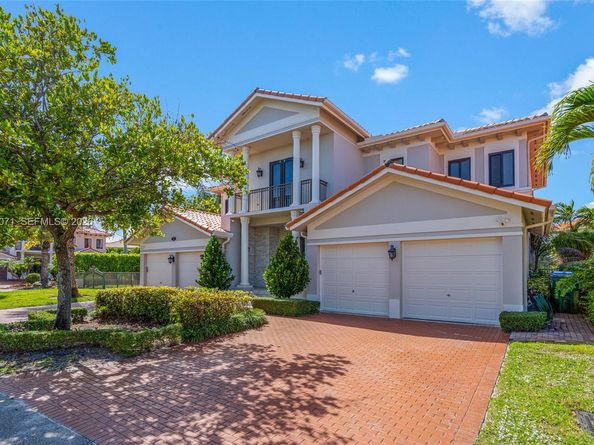 7613 SW 188th Ter, Cutler Bay FL 33157