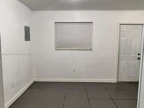 171 NW 70th St, Miami FL 33150