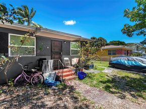 171 NW 70th St, Miami FL 33150