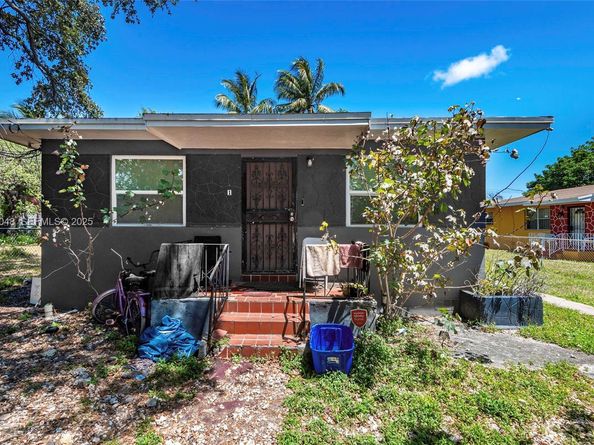 171 NW 70th St, Miami FL 33150