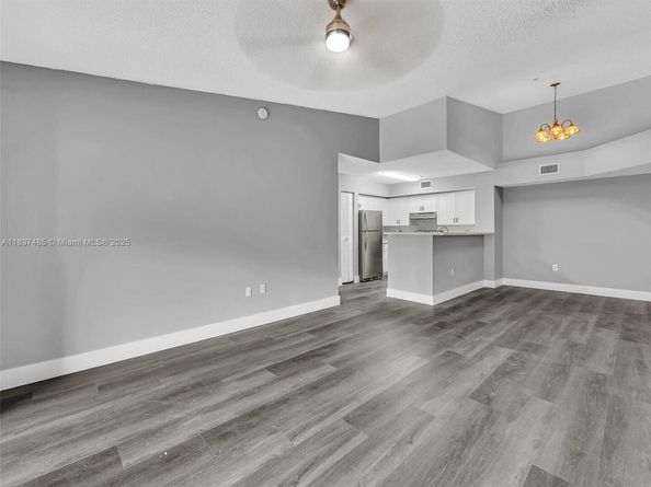 2071 Renaissance Blvd 303, Miramar FL 33025