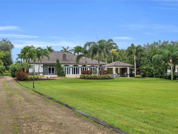 13431 Old Sheridan St, Southwest Ranches FL 33330