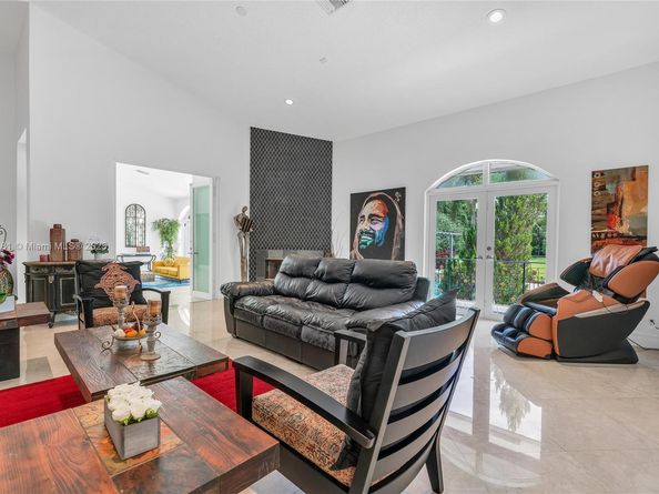 13431 Old Sheridan St, Southwest Ranches FL 33330