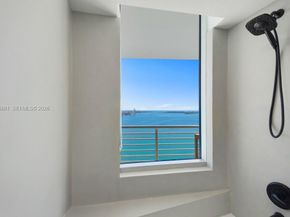 335 S Biscayne Blvd 3012, Miami FL 33131