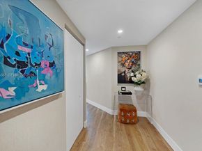 335 S Biscayne Blvd 3012, Miami FL 33131