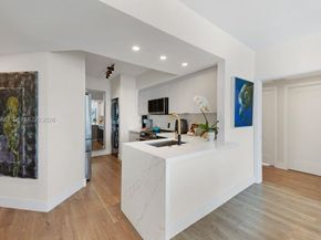 335 S Biscayne Blvd 3012, Miami FL 33131