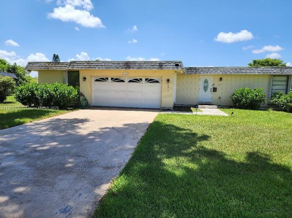 6311 NW 71st Ave, Tamarac FL 33321