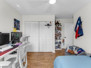 627 Willow Bend Rd, Weston FL 33327