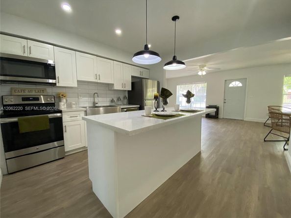 1120 SW 15th Ter, Fort Lauderdale FL 33312