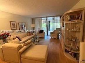 2812 N 46th Ave G370, Hollywood FL 33021