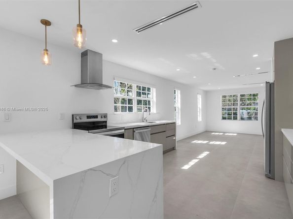 4010 Greenwood Ave, West Palm Beach FL 33407