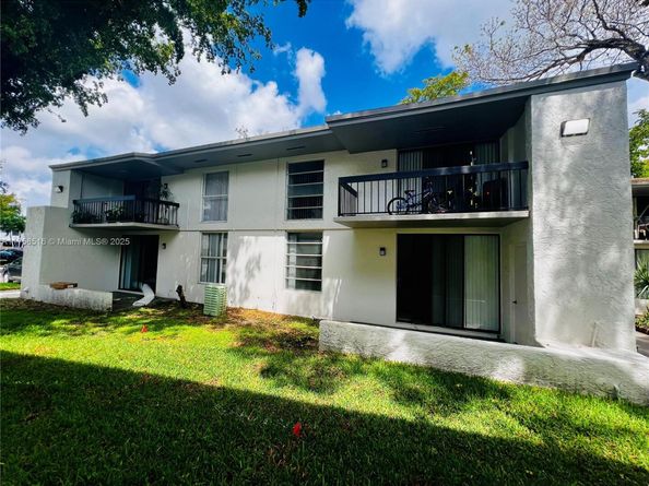 4001 N University Dr 103, Sunrise FL 33351