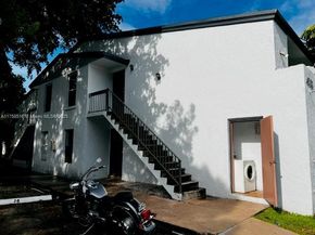 4001 N University Dr 103, Sunrise FL 33351
