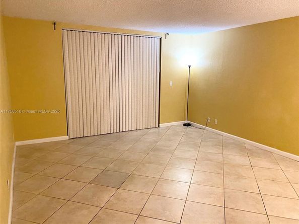 4001 N University Dr 103, Sunrise FL 33351