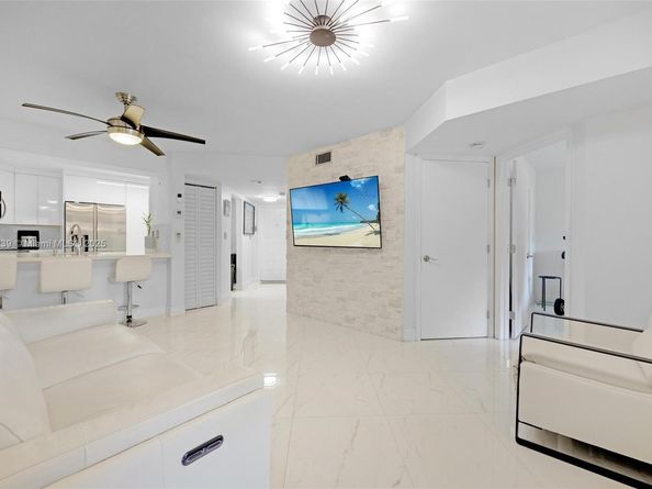 15499 N Miami Lakeway N 208, Miami Lakes FL 33014