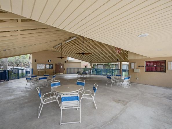15499 N Miami Lakeway N 208, Miami Lakes FL 33014