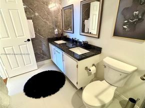 3850 Washington St 317, Hollywood FL 33021