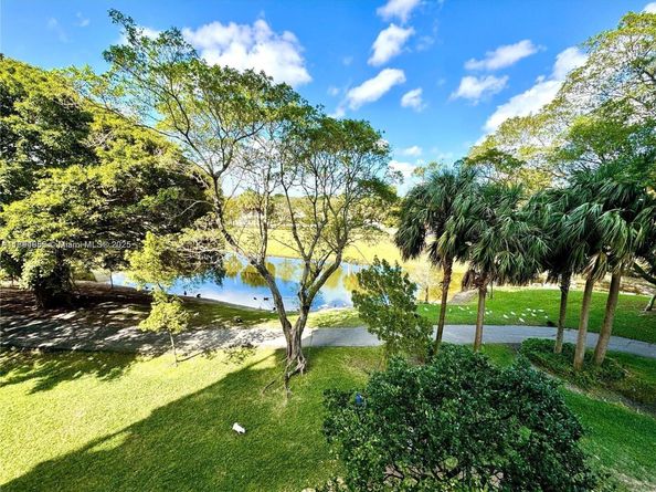3850 Washington St 317, Hollywood FL 33021