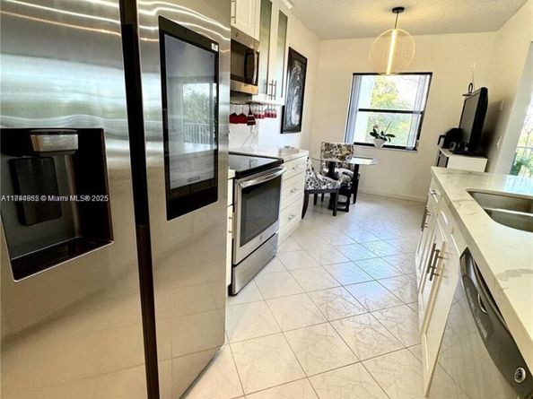 3850 Washington St 317, Hollywood FL 33021