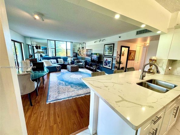 3850 Washington St 317, Hollywood FL 33021