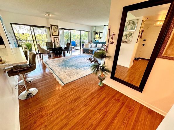 3850 Washington St 317, Hollywood FL 33021