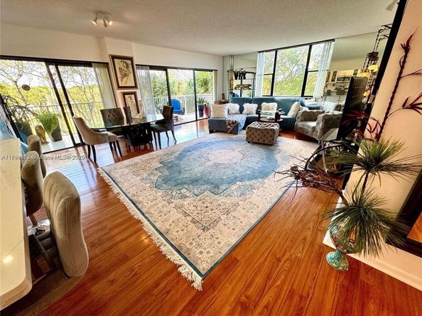 3850 Washington St 317, Hollywood FL 33021