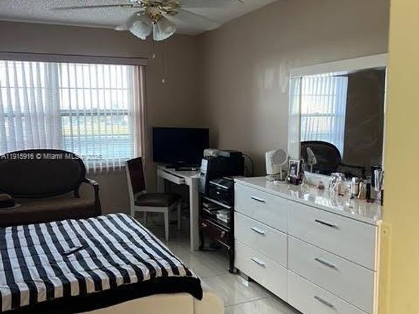 13001 SW 11th Ct 303A, Pembroke Pines FL 33027