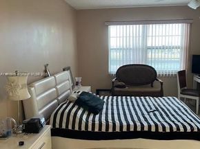 13001 SW 11th Ct 303A, Pembroke Pines FL 33027