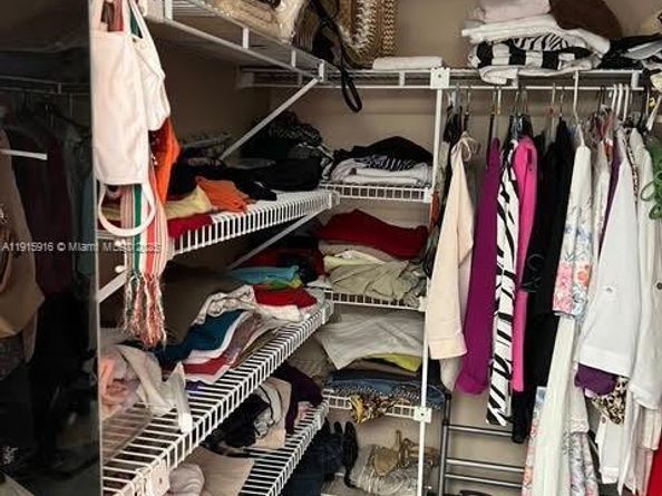 13001 SW 11th Ct 303A, Pembroke Pines FL 33027