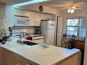 13001 SW 11th Ct 303A, Pembroke Pines FL 33027