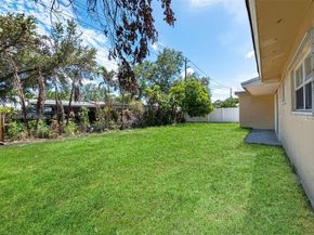 6442 Oak St, Hollywood FL 33024