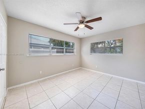 6442 Oak St, Hollywood FL 33024