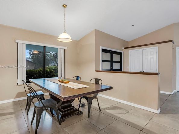400 NW 202nd Way, Pembroke Pines FL 33029