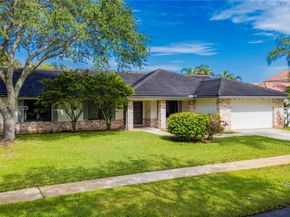 400 NW 202nd Way, Pembroke Pines FL 33029