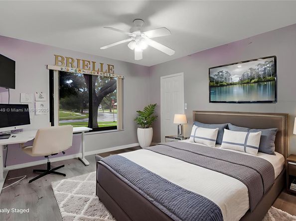400 NW 202nd Way, Pembroke Pines FL 33029