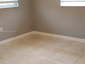 6181 Wiley St, Hollywood FL 33023
