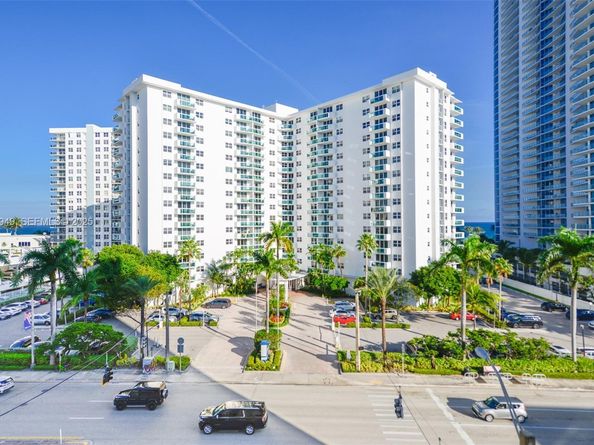 3000 S Ocean Dr 514, Hollywood FL 33019
