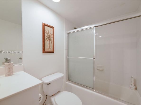 3000 S Ocean Dr 514, Hollywood FL 33019