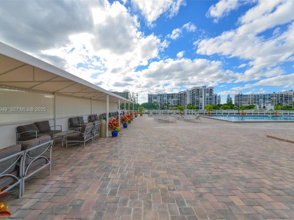 3000 S Ocean Dr 514, Hollywood FL 33019