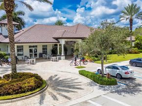 800 Lavender Cir, Weston FL 33327