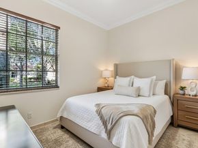 800 Lavender Cir, Weston FL 33327