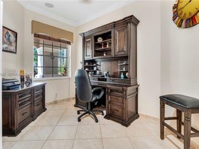 800 Lavender Cir, Weston FL 33327