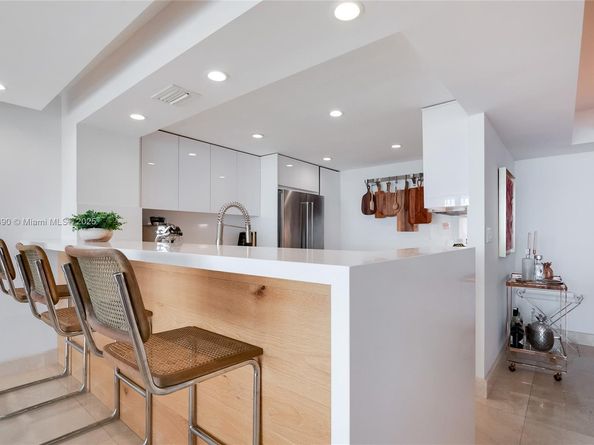 2 Grove Isle Dr B1108, Miami FL 33133