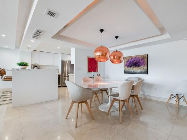2 Grove Isle Dr B1108, Miami FL 33133