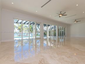 425 N Shore Dr, Miami Beach FL 33141