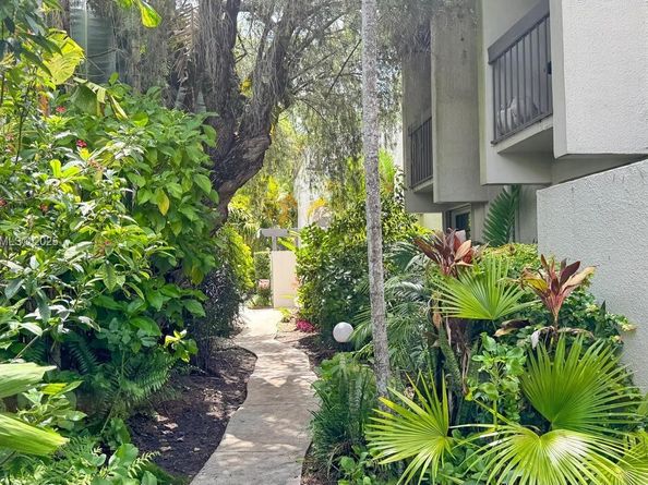 4700 SW 67th Ave P11, Miami FL 33155