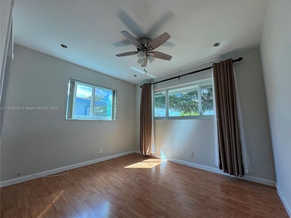 6004 NW 70th Ave, Tamarac FL 33321