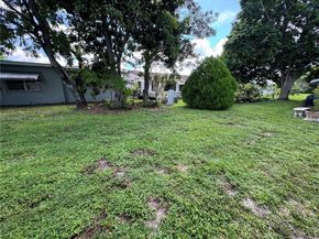 6004 NW 70th Ave, Tamarac FL 33321